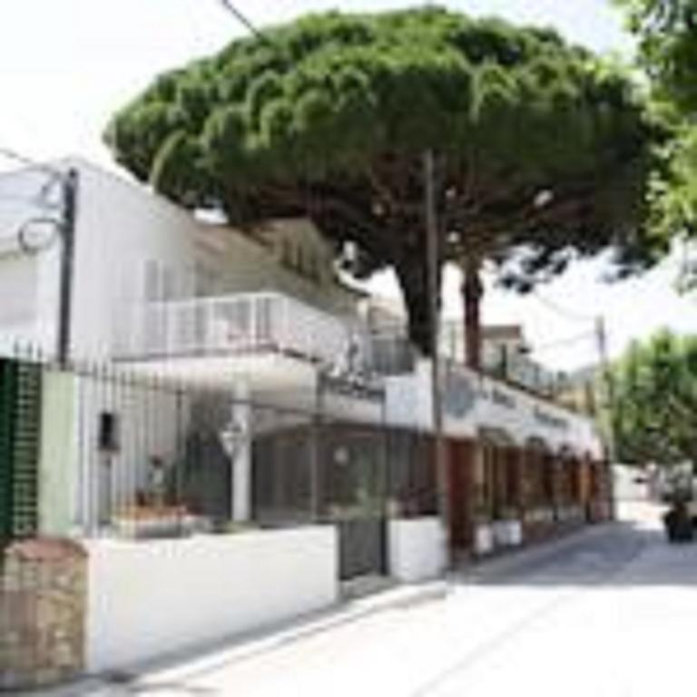 Hotel La Masia Portbou Eksteriør bilde
