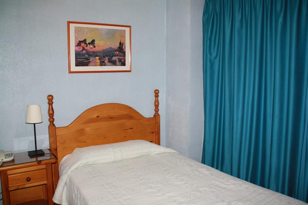 Hotel La Masia Portbou Rom bilde
